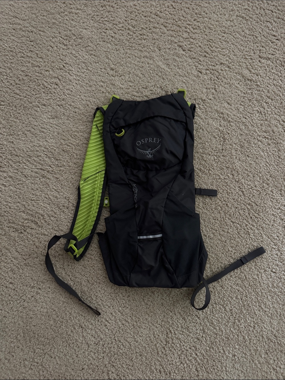 OSPREY Black with Lime Accent Hydration Backpack
